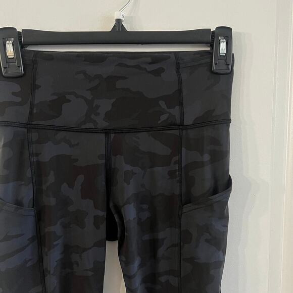 Lululemon Fast and Free Tight II 25" *Non-Reflective Nulux Size 4 - Picture 2 of 6